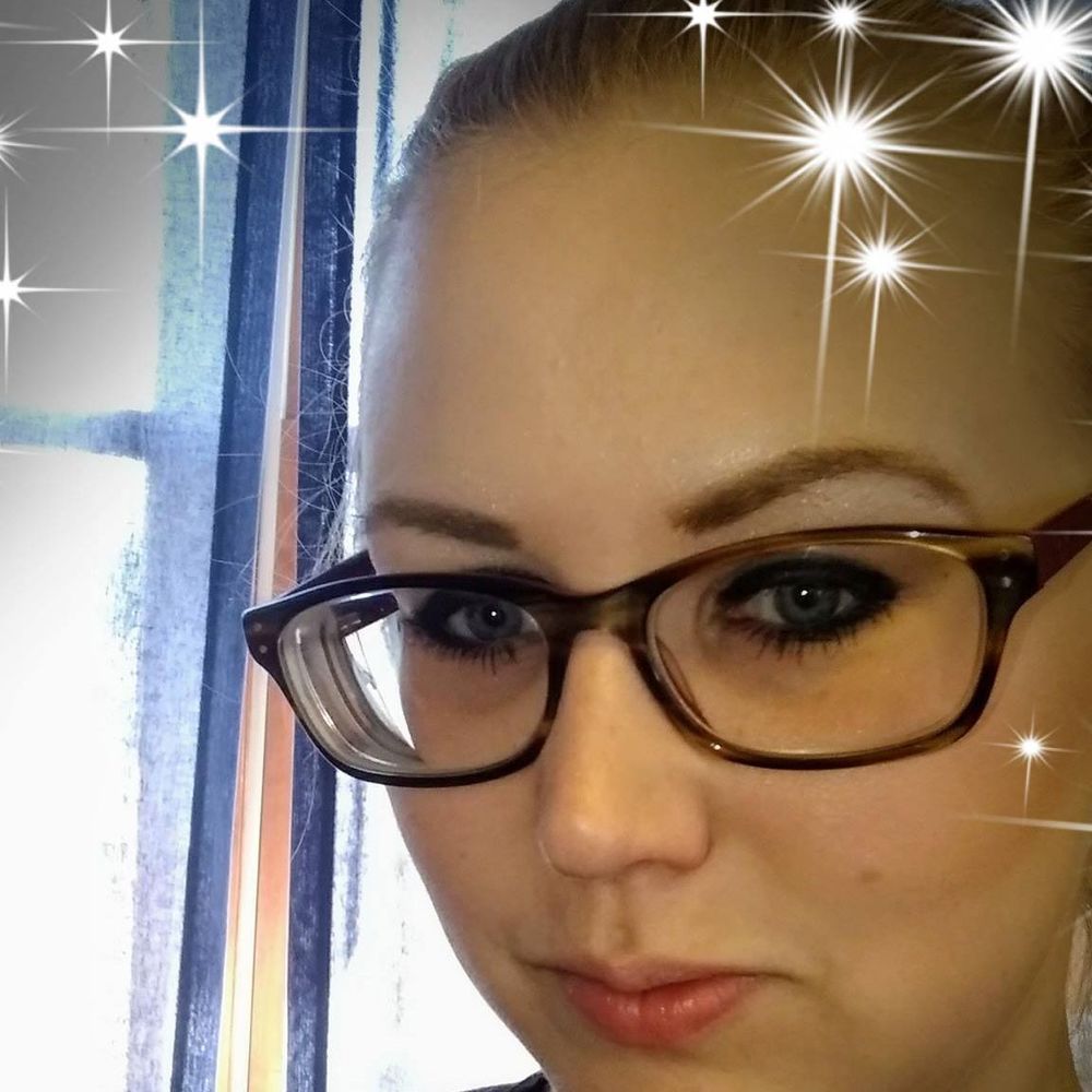 Meet your Posher, Victoria